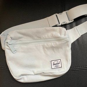 Herschel fanny pack